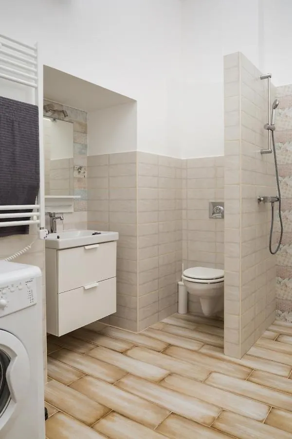 Home R374 #Freeparking Budapest Apartment